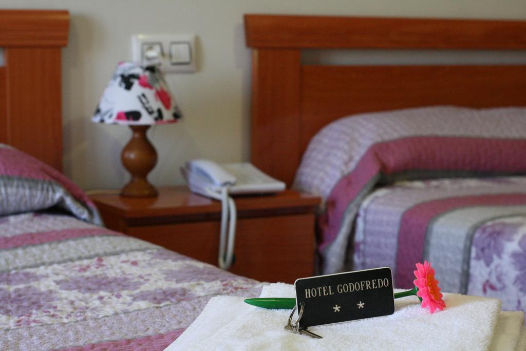 Hotel Godofredo トレド エクステリア 写真